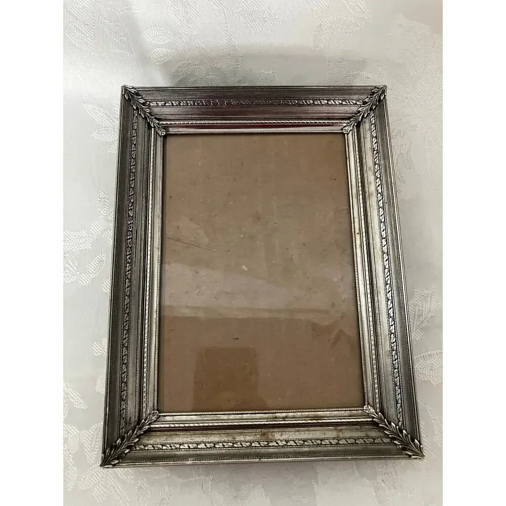 Vintage 5x7 Silver Tone Metal Picture Frame Ornate Embossed Tabletop Easel